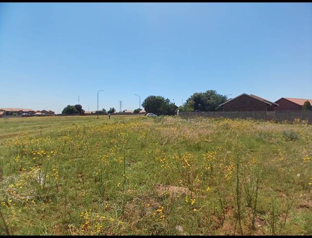 1,036M² VACANT LAND FOR SALE IN RIVERSDALE
